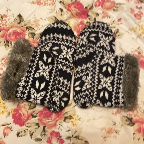 Ladies slightly worn booties - Picture 3 of 7